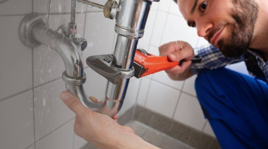 Local tankless water heater installation in Lineville, IA